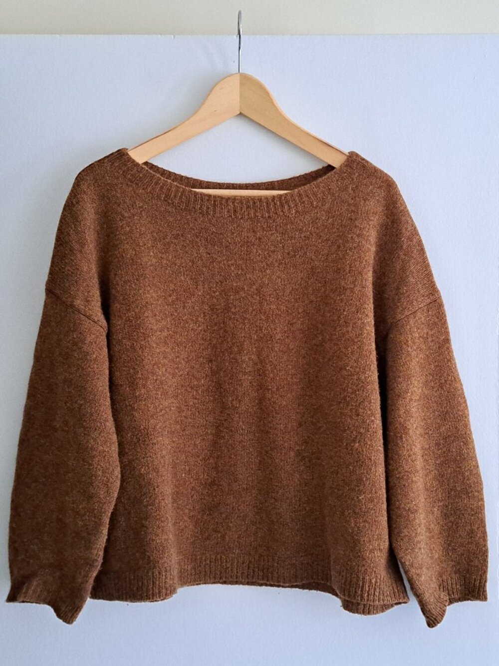 TOAST UK Wool Boatneck Sweater, sz M, warm chestnut heather